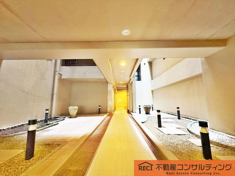 イトーピア夙川結善町のエントランス