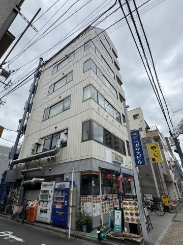 弥生ペガサスビルの外観