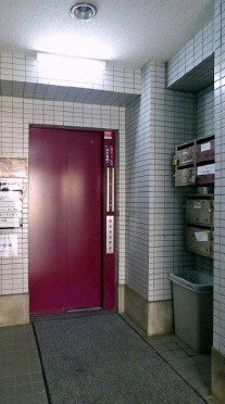 弥生ペガサスビルのロビー