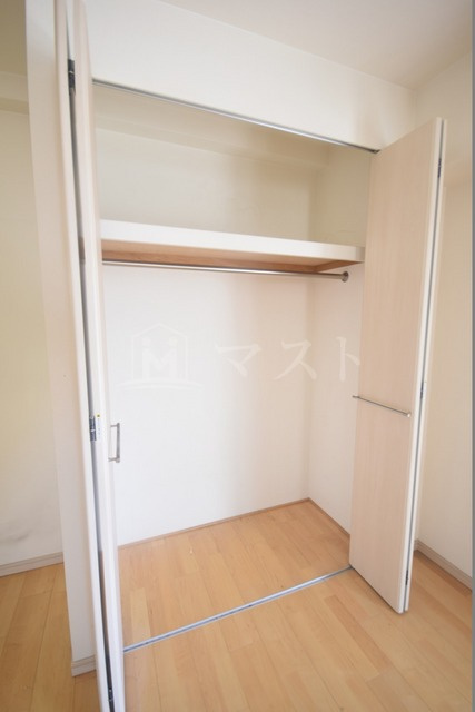 クレグラン北梅田の収納|※建物内別間取参考写真