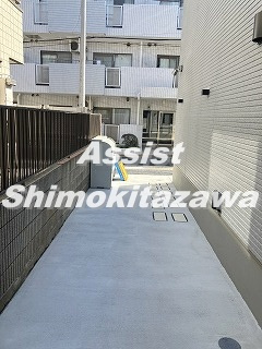 Pastel三軒茶屋のエントランス