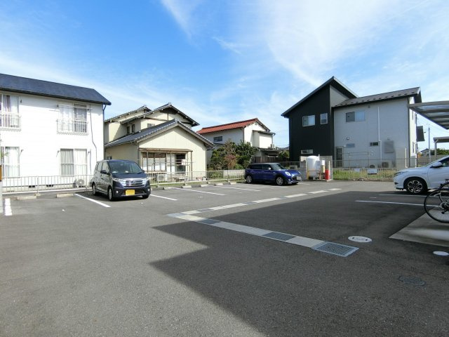 BEL　POSTO（ベルポスト）の駐車場