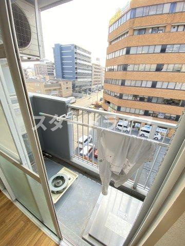 大阪市淀川区木川東４丁目の賃貸マンションのバルコニー