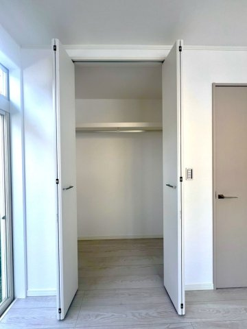 【洋室】 | 茅ヶ崎市松浪2丁目中古戸建 | 洋室3のクローゼット