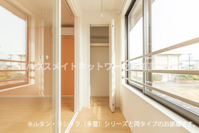 グラン　アクシス　Ⅱのバルコニー|サンルーム（参考室内写真ルタン・ラシック（多雪）と同タイプ）