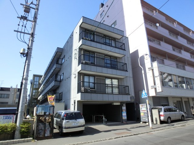 札幌市中央区南六条西１２丁目の賃貸マンション