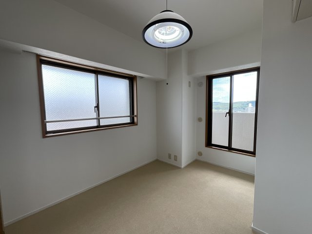 【寝室】 | ルネ三田フラワーコート | 使い勝手のいい寝室です