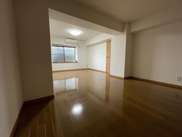 海神マンションの寝室