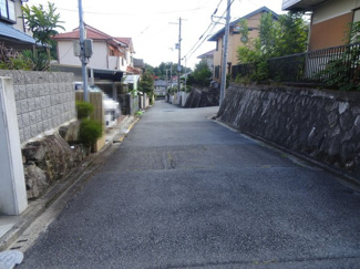 【前面道路含む現地写真】 | 川西市向陽台1丁目2の48　建築条件無土地