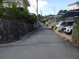 【前面道路含む現地写真】 | 川西市向陽台1丁目2の48　建築条件無土地