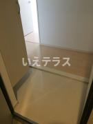 メゾンアイリスの玄関
