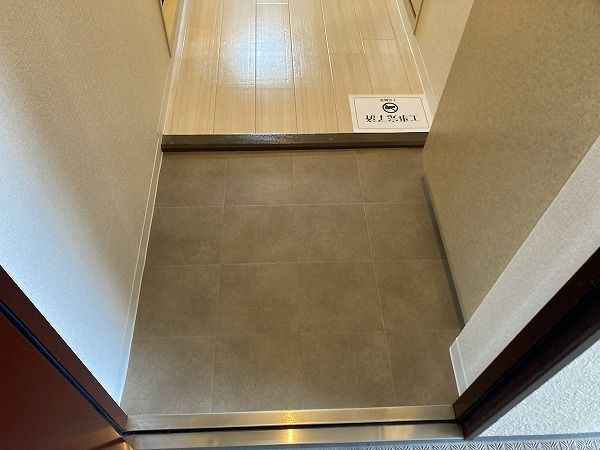 トーシンクレール塚口の玄関