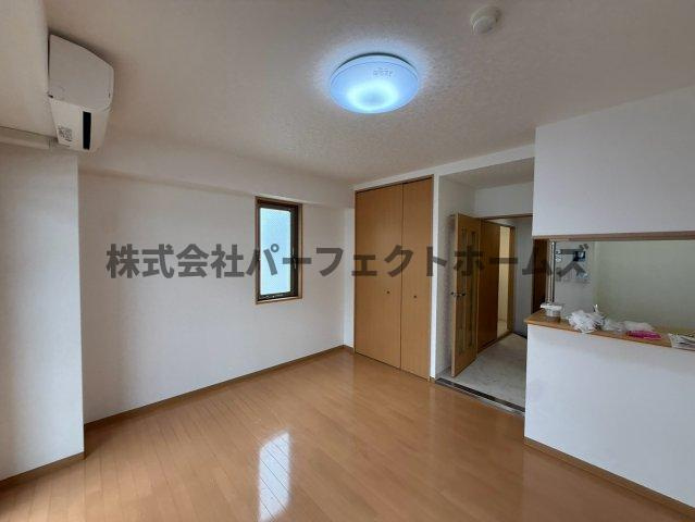マンション花の洋室|明るい洋室です