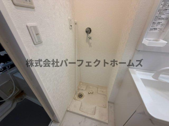 マンション花の設備|洗濯機置場です