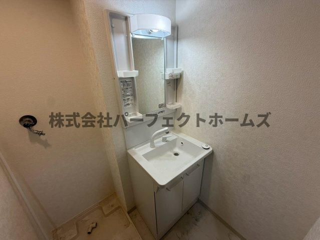 マンション花の独立洗面台|使いやすい独立洗面台です