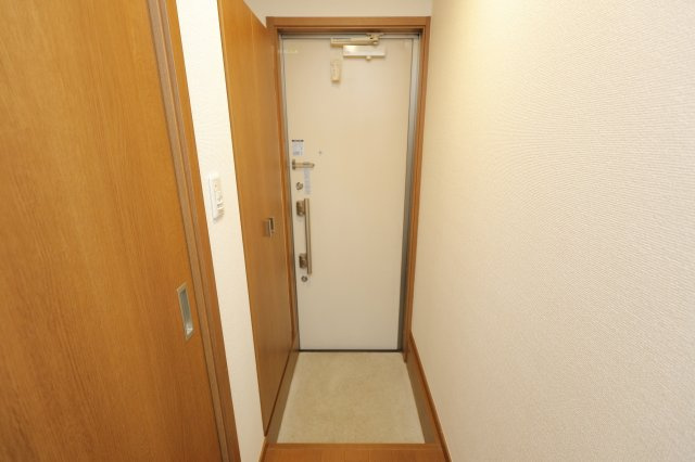 Lanai House 393 Noahの玄関
