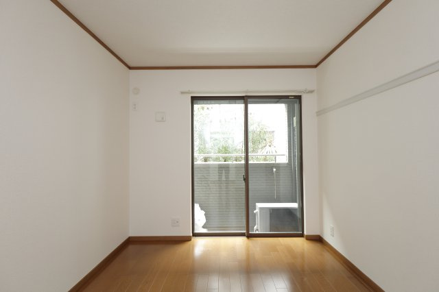 Lanai House 393 Noahの洋室