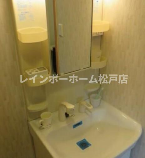 クレフラスト松戸吉井町A棟【仲介手数料：50％OFF】対象物件！の洗面所|広い洗面スペース