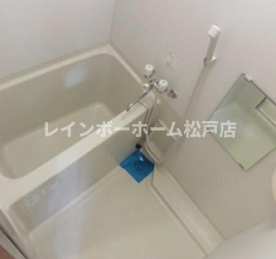 クレフラスト松戸吉井町A棟【仲介手数料：50％OFF】対象物件！の浴室|日々の暮らしに欠かせないお風呂です