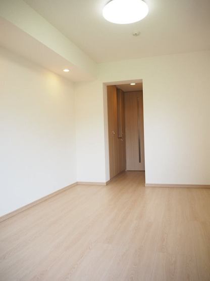 【居間・リビング】ルーブル三軒茶屋伍番館