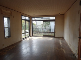 【居間・リビング】 | 川西市湯山台２丁目24の1　中古一戸建て
