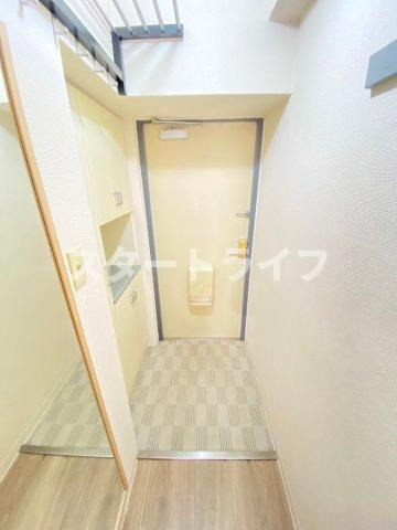 大阪市淀川区宮原２丁目の賃貸マンションの玄関