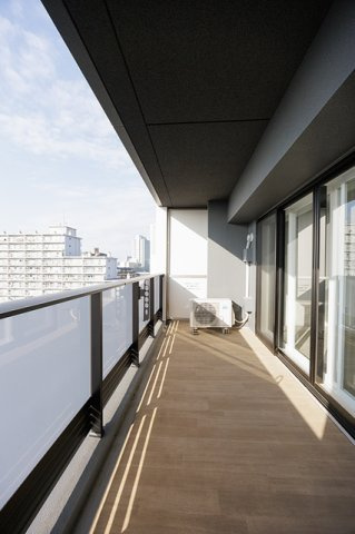 スカイグランデ津田沼のバルコニー|※写真は同タイプ住戸です。