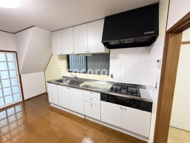 枚方市藤田町戸建のキッチン