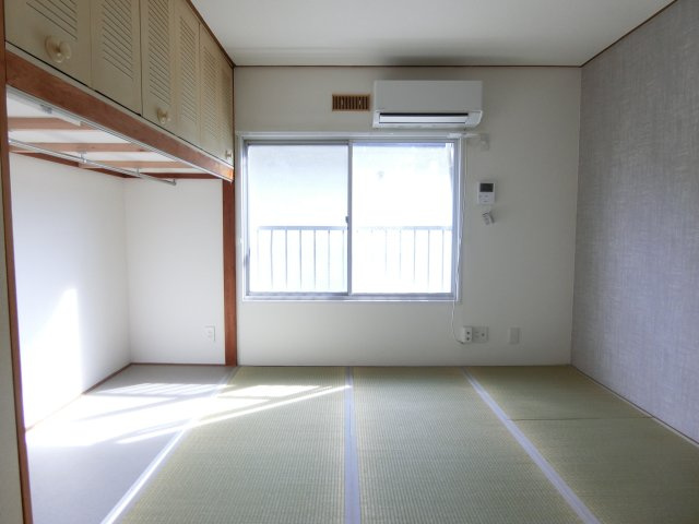 クロノス中原の居間・リビング|他のお部屋の参考写真となります。