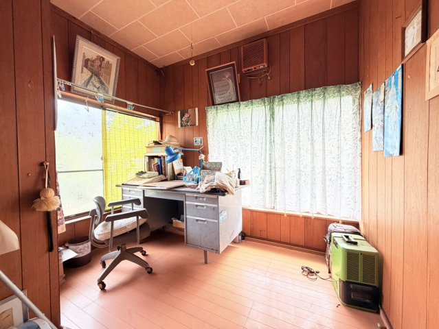 潮来市日の出中古戸建の洋室
