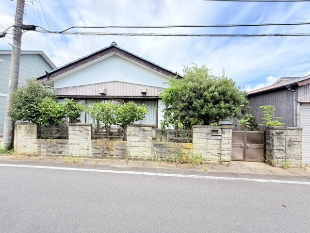 潮来市日の出中古戸建の外観