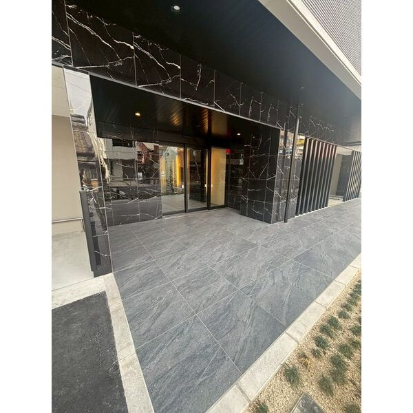 CREST TAPP名古屋山王のエントランス|ゆとりのあるエントランスです