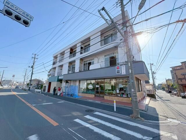 鈴木ハイツの外観