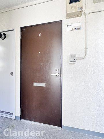 パークステージ綾瀬の玄関|ドキドキの新生活も、安心してスタート。ぴったりの住まいを見つけませんか？クランディアが一緒に住まい選びをサポートします‼　まずは、お気軽にお問合せください　＃クランディア