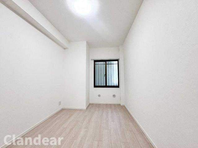 パークステージ綾瀬の洋室|ドキドキの新生活も、安心してスタート。ぴったりの住まいを見つけませんか？クランディアが一緒に住まい選びをサポートします‼　まずは、お気軽にお問合せください　＃クランディア