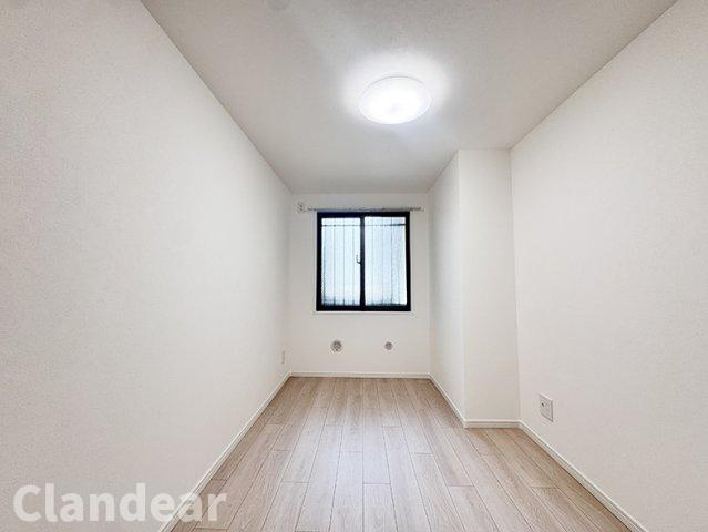 パークステージ綾瀬の洋室|ドキドキの新生活も、安心してスタート。ぴったりの住まいを見つけませんか？クランディアが一緒に住まい選びをサポートします‼　まずは、お気軽にお問合せください　＃クランディア