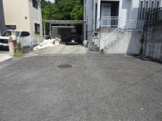 【前面道路含む現地写真】 | 川西市東多田2丁目30の30　中古ー戸建て