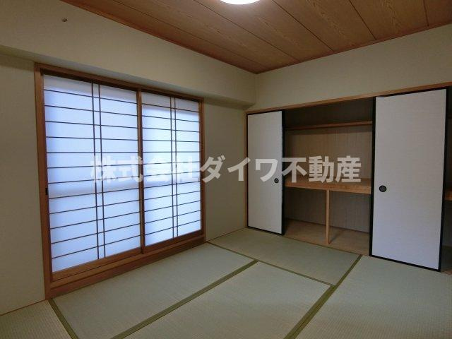 ロイヤルマンション緑丘Ⅱの和室|和室①　2022年撮影