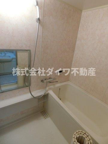 ロイヤルマンション緑丘Ⅱの浴室|2022年撮影