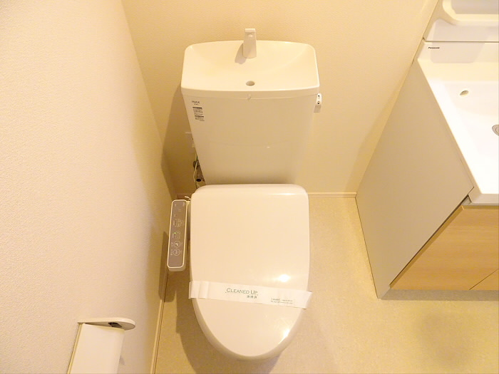 メゾンボヌールのトイレ|落ち着いた色調のトイレです