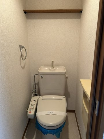 カーサ・デ・フローラのトイレ|ゆったりとした空間のトイレです