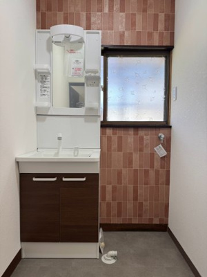 【独立洗面台】 | 【リフォーム住宅】中古一戸建　玉島八島　4LDK | 洗面台は新品に交換済みです。
