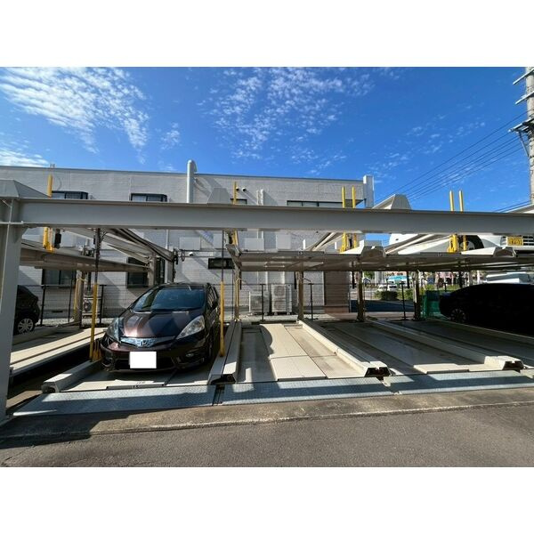 グローリィハイツ№3の駐車場