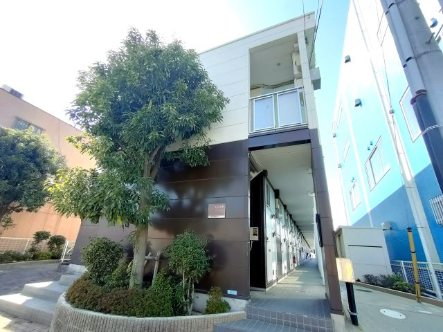 リファレンス新小岩のエントランス