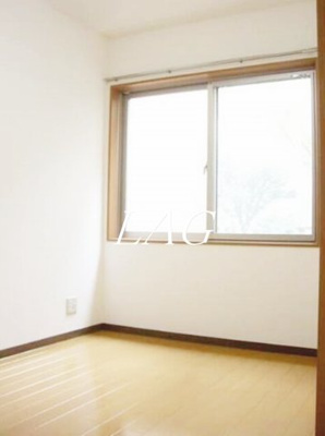 【居間・リビング】 | スプリングヒルズ | 洋室のお部屋です。