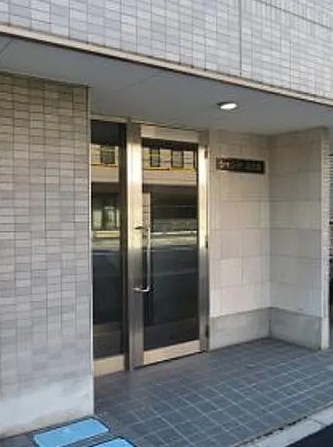 シャンテ北大塚のエントランス