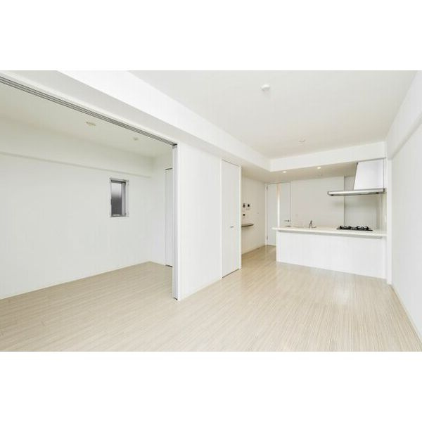 名古屋市西区新道１丁目の賃貸マンションの居間・リビング