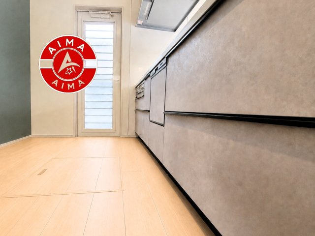S・糟屋郡志免町片峰中央3丁目第1-1棟（1号棟）の内観：施工例|ご家族を近くに感じられる対面キッチンのLDK。会話もはずみそうですね。