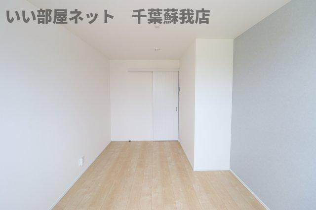 Stella本千葉の居間・リビング|ゆったりとした居間です