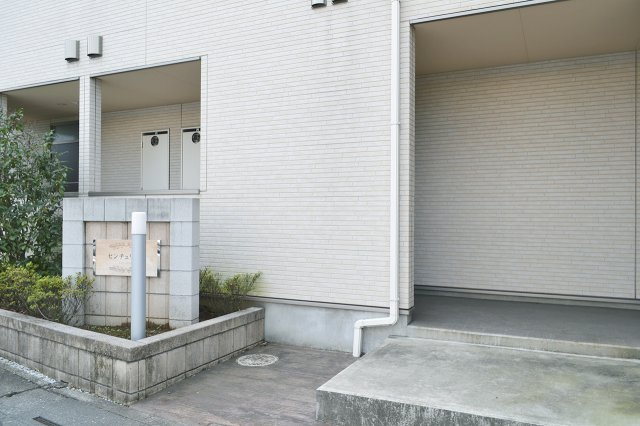 センチュリオンのエントランス
